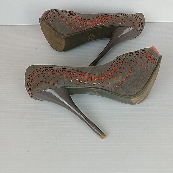 Wild Diva Loraine-23 Cutout Peep Toe High Heels - Picture 7 of 11